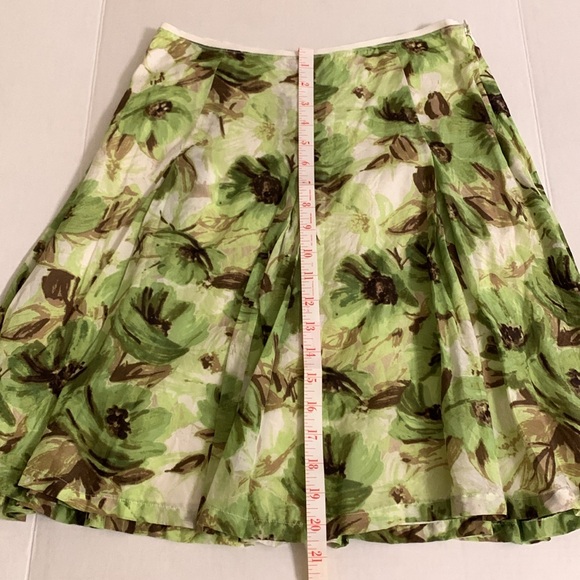 Banana Republic Floral Green Lined Skirt Size 4 Petite EUC - Picture 3 of 5